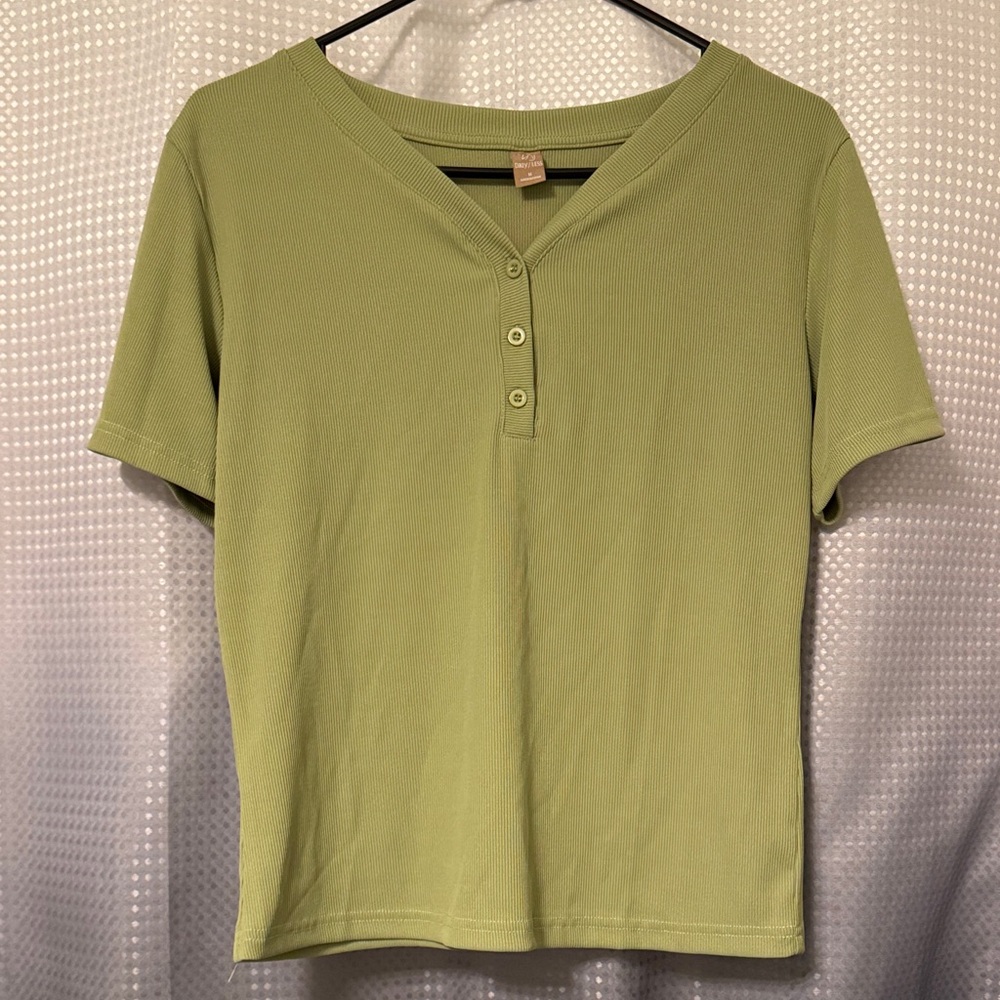 Green V-Neck Buttoned Blouse